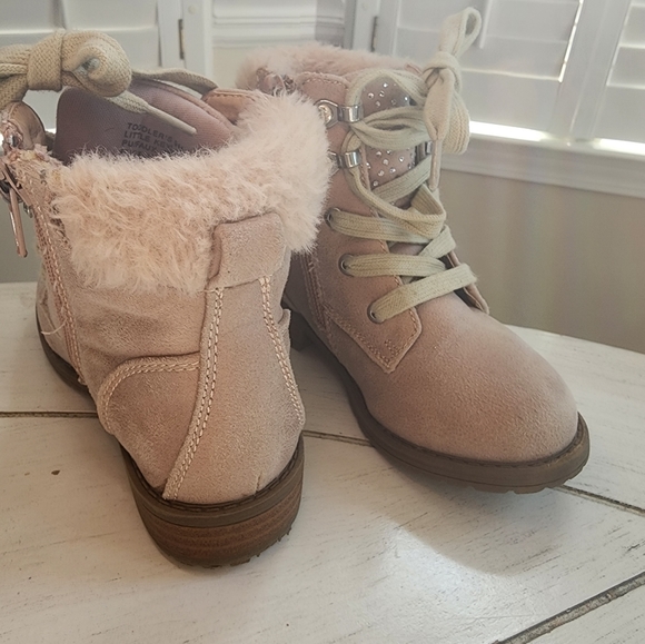 Toddler boots - Picture 2 of 4